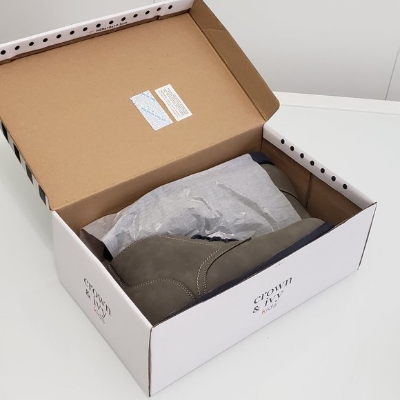 Brand New Crown & Ivy Kids Chuck Boots Size 4 - Picture 9 of 10